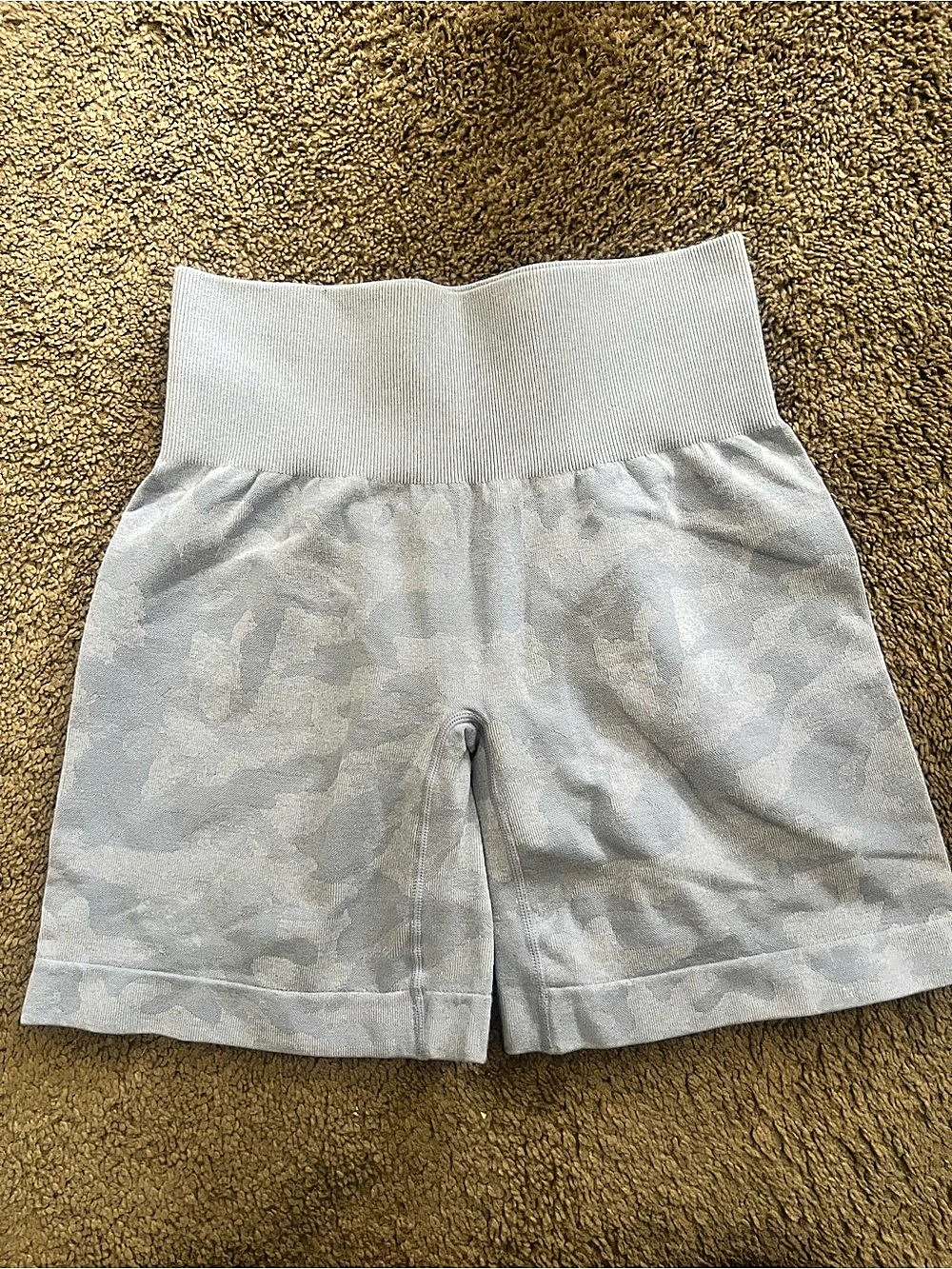 NVGTN Periwinkle Camo Seamless Shorts Camo Athletic Shorts in Size Small